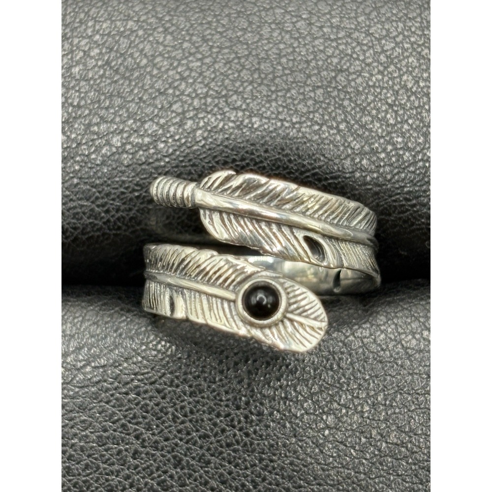 New Condition Sterling Silver Onyx Feather Ring Size 7 925 E4